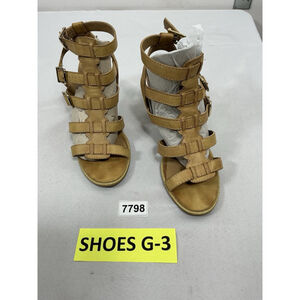 Womans White Mountain Strappy Open Toe Sandals 10 M Cowhide Color Block Heel